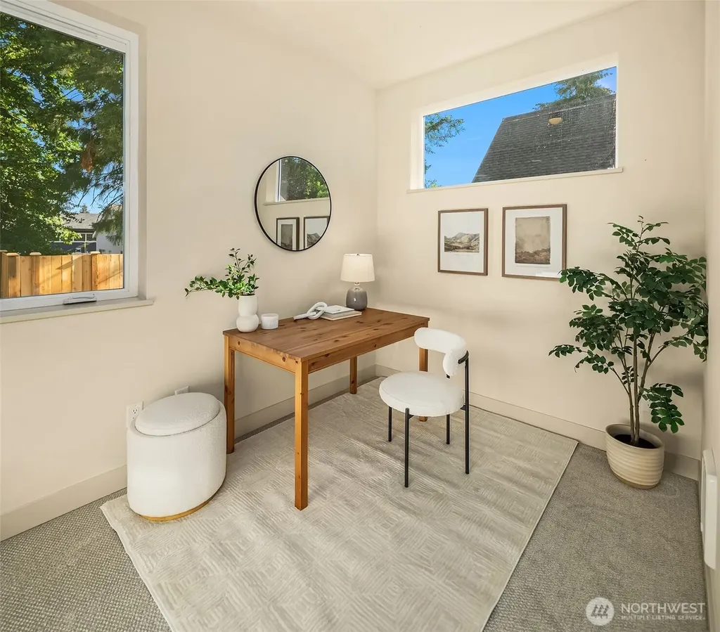 11739 40th Avenue NE Seattle WA 98125