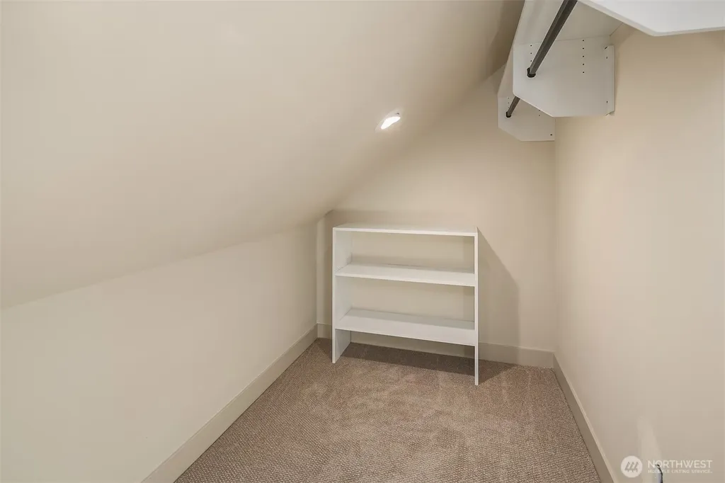 11739 40th Avenue NE Seattle WA 98125