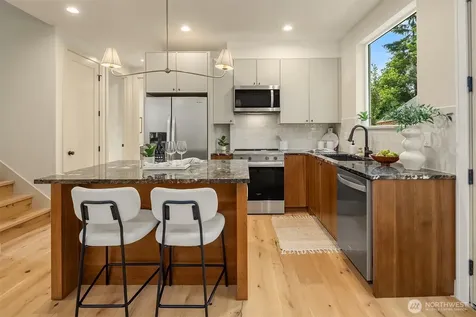 11739 40th Avenue NE Seattle WA 98125