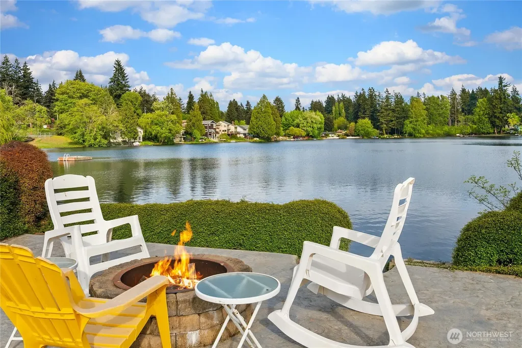 31204 8th Avenue SW Federal Way WA 98023