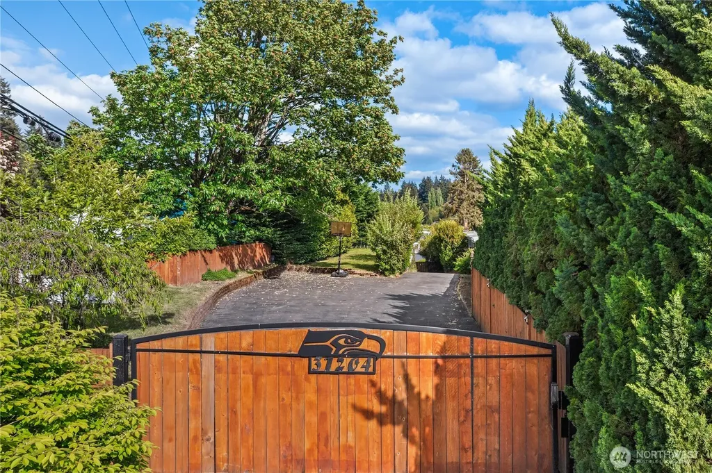 31204 8th Avenue SW Federal Way WA 98023