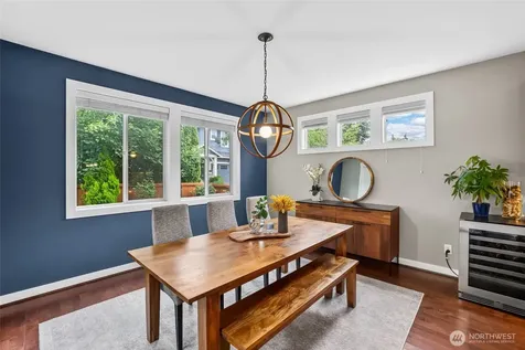 1601 NE Falls Drive Issaquah WA 98029