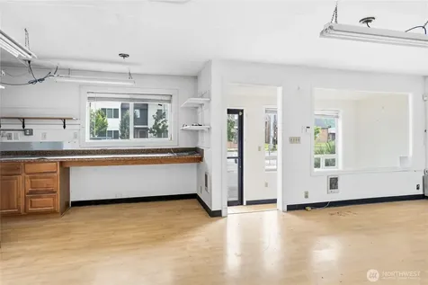 529 Shattuck Avenue S Renton WA 98057