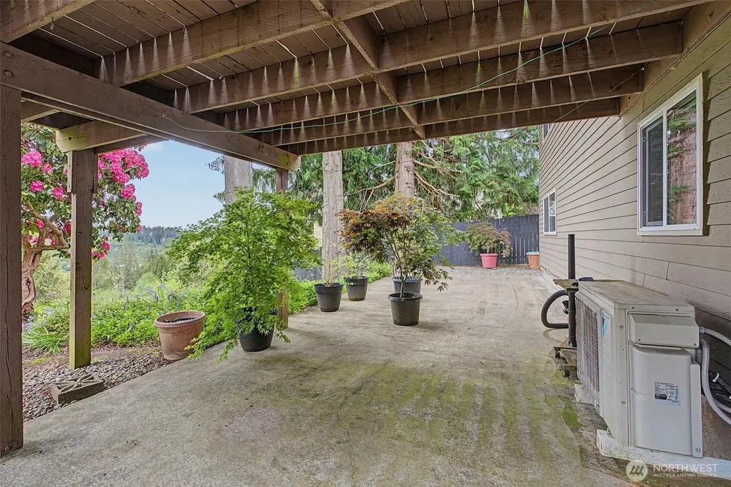 1611 Ham Hill Road Centralia WA 98531