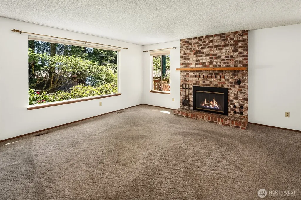 10218 SW Tillicum Lane Vashon WA 98070