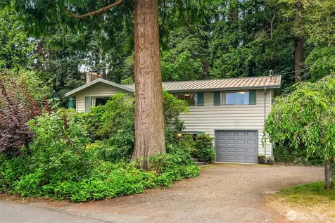 10218 SW Tillicum Lane Vashon WA 98070