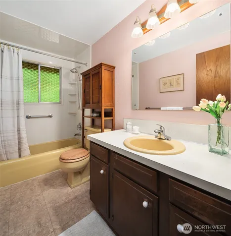 10218 SW Tillicum Lane Vashon WA 98070
