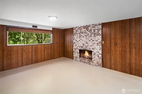 10218 SW Tillicum Lane Vashon WA 98070