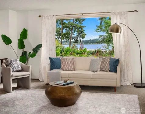 10218 SW Tillicum Lane Vashon WA 98070