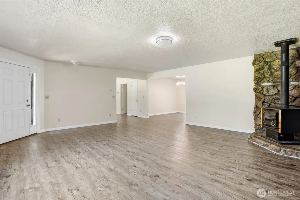 671 Ragland Road Longview WA 98632