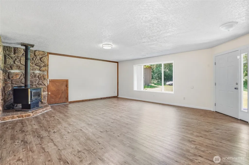 671 Ragland Road Longview WA 98632