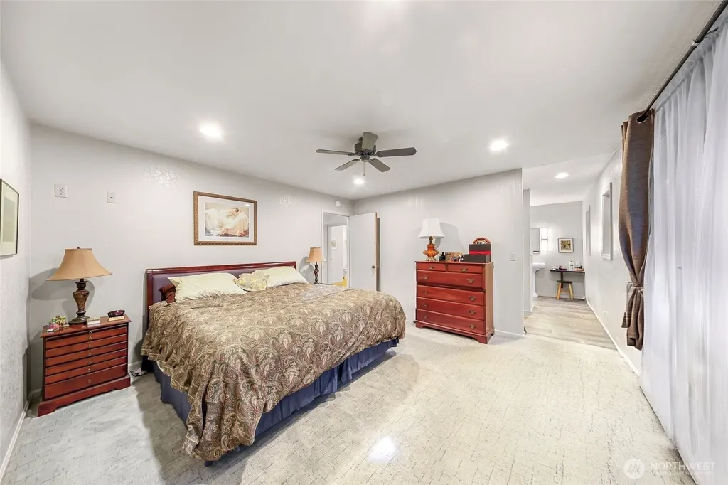 6874 Golf View Drive Lynden WA 98264