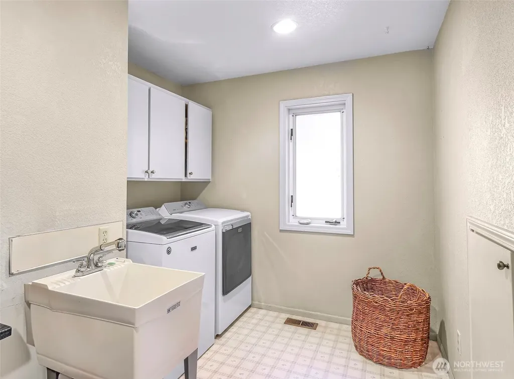 6874 Golf View Drive Lynden WA 98264