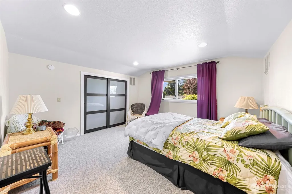 6874 Golf View Drive Lynden WA 98264