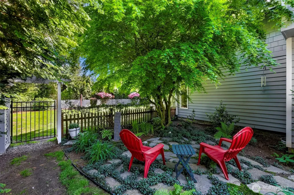 6874 Golf View Drive Lynden WA 98264