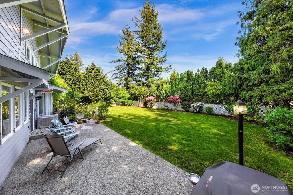 6874 Golf View Drive Lynden WA 98264