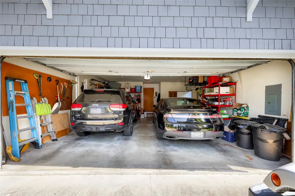 6874 Golf View Drive Lynden WA 98264