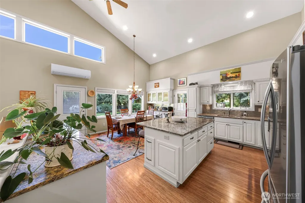 6874 Golf View Drive Lynden WA 98264