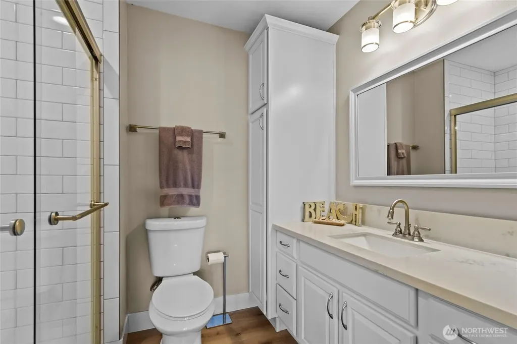 118 Mark Court SE Ocean Shores WA 98569