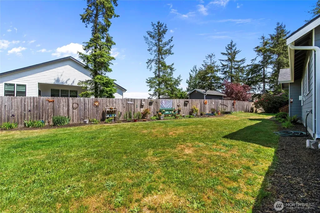 118 Mark Court SE Ocean Shores WA 98569