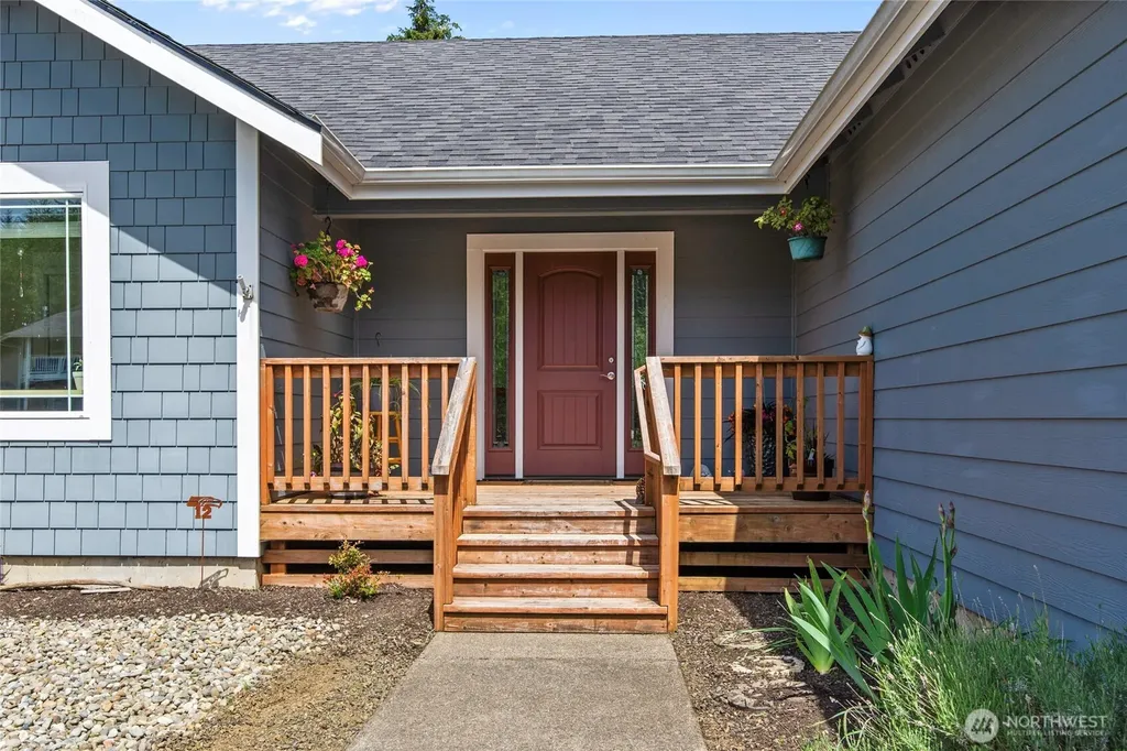 118 Mark Court SE Ocean Shores WA 98569