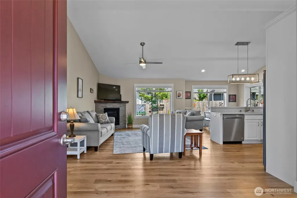 118 Mark Court SE Ocean Shores WA 98569