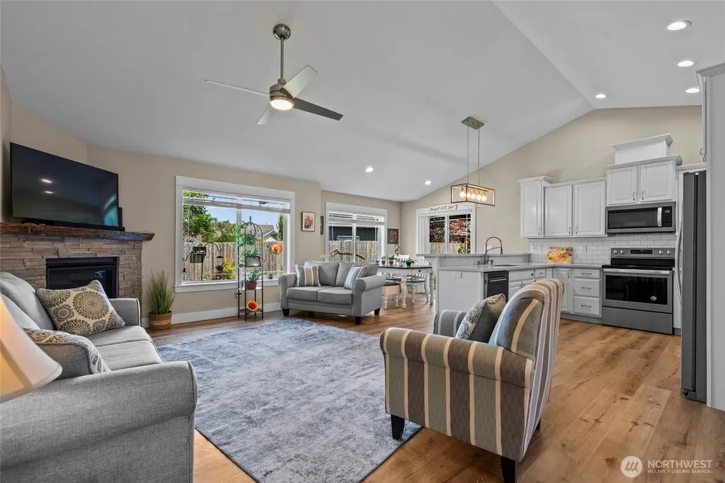 118 Mark Court SE Ocean Shores WA 98569