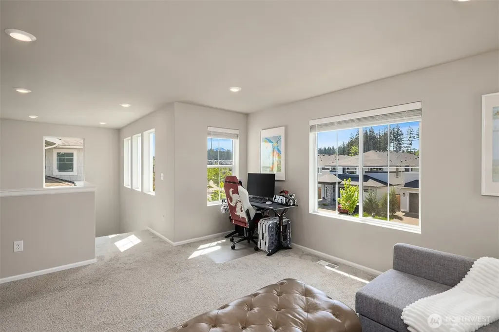 32948 SE Cottonwood Street Black Diamond WA 98010
