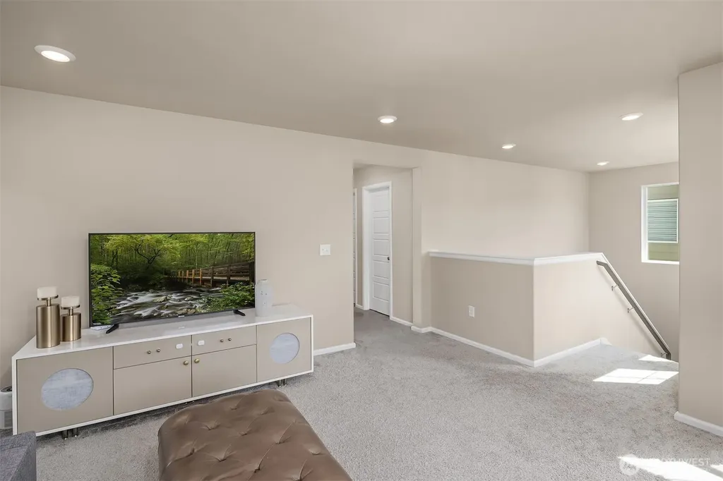 32948 SE Cottonwood Street Black Diamond WA 98010