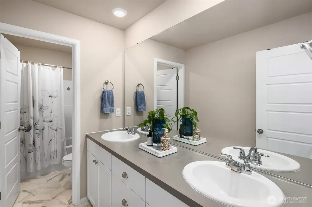 32948 SE Cottonwood Street Black Diamond WA 98010