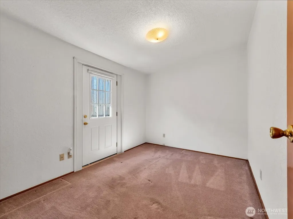 17235 119th Avenue NE Bothell WA 98011