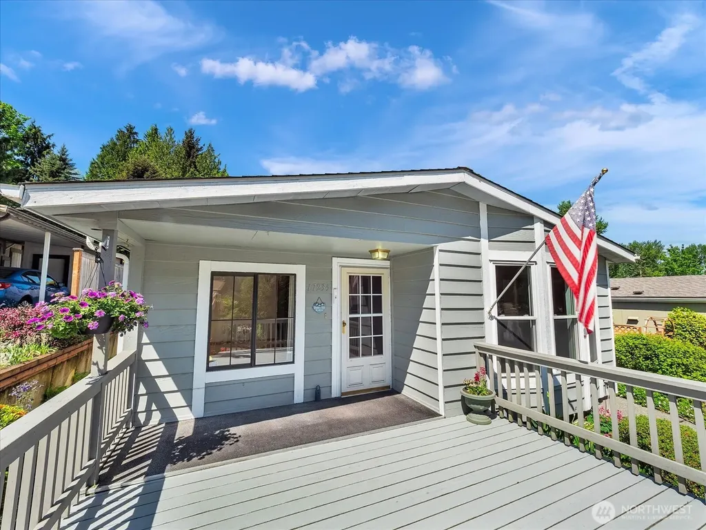 17235 119th Avenue NE Bothell WA 98011