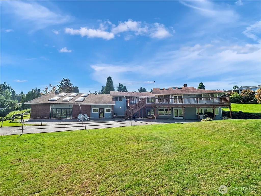 17235 119th Avenue NE Bothell WA 98011