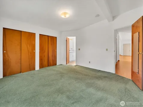 17235 119th Avenue NE Bothell WA 98011
