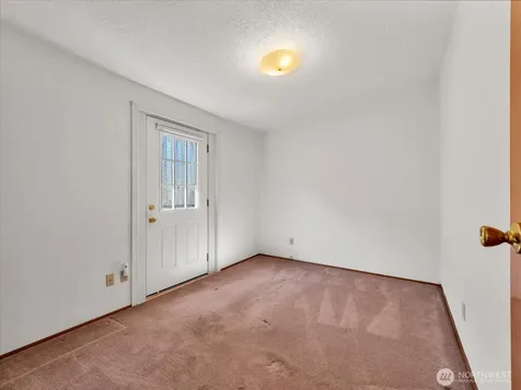 17235 119th Avenue NE Bothell WA 98011