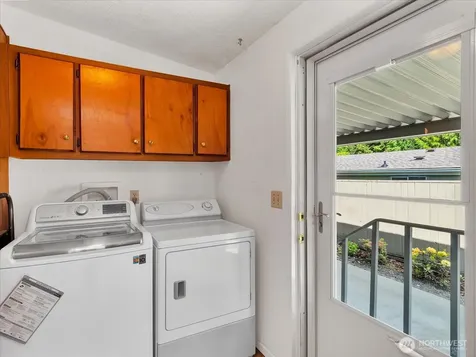 17235 119th Avenue NE Bothell WA 98011