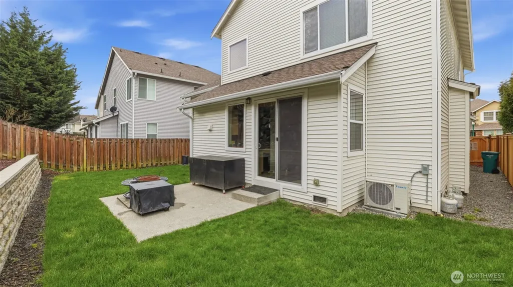 6114 Montevista Drive SE Auburn WA 98092