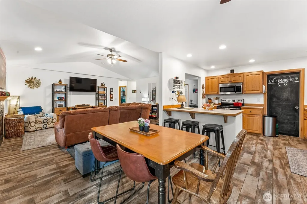 17903 Overlake Court SE Yelm WA 98597