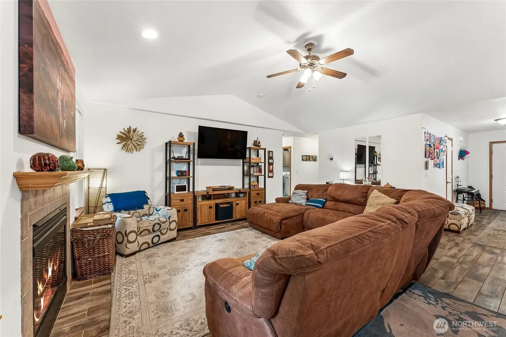17903 Overlake Court SE Yelm WA 98597