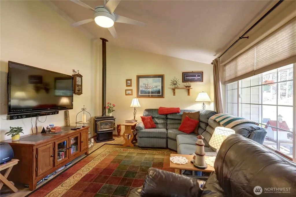 1720 E Saint Andrews Drive N Shelton WA 98584