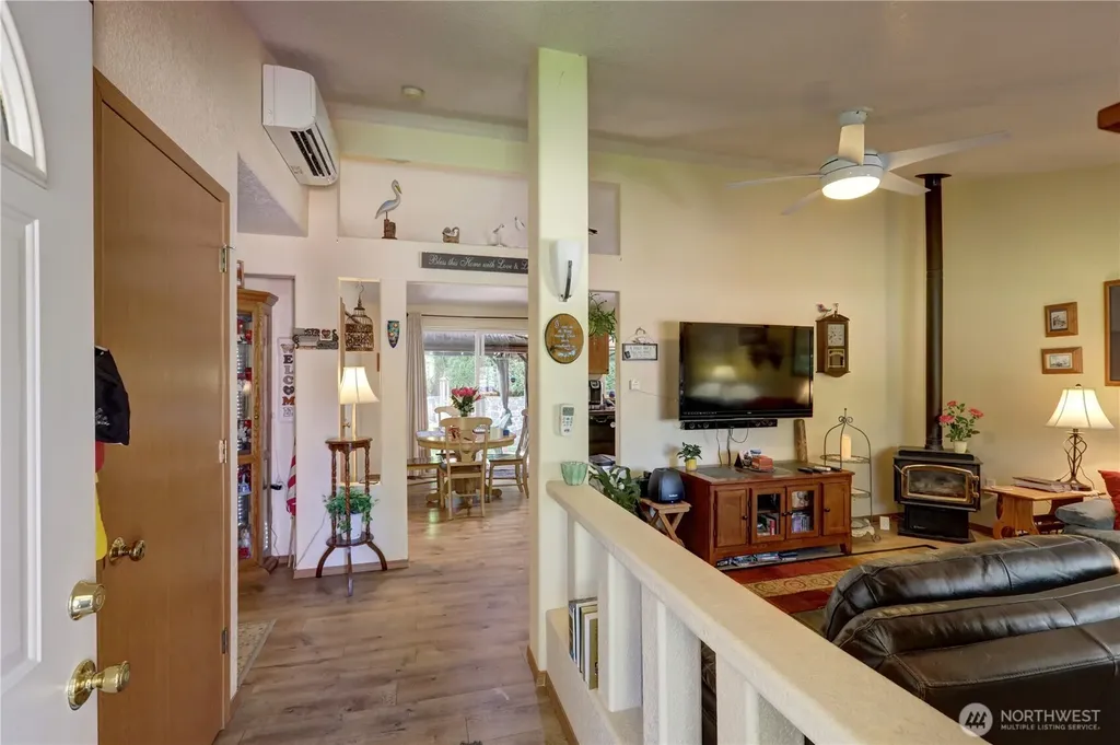 1720 E Saint Andrews Drive N Shelton WA 98584