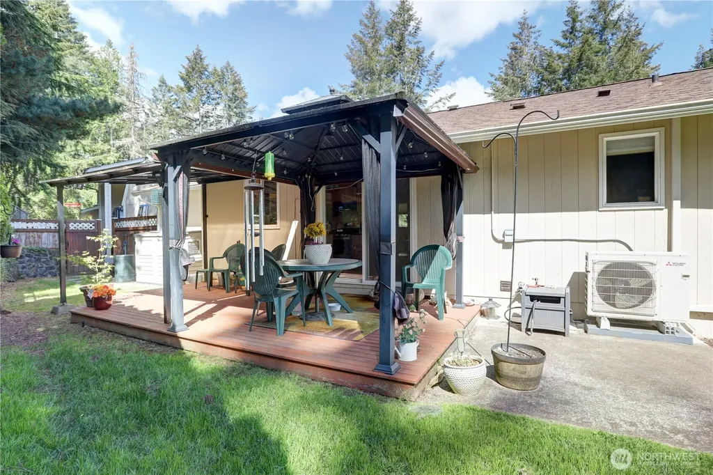 1720 E Saint Andrews Drive N Shelton WA 98584