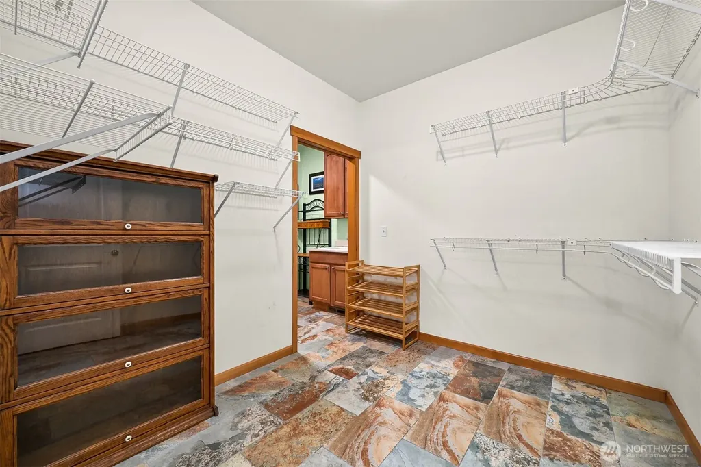 1759 Grand Avenue Mount Vernon WA 98274