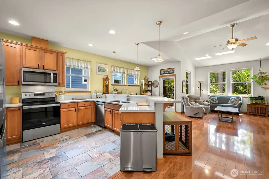 1759 Grand Avenue Mount Vernon WA 98274