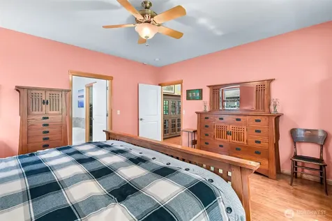 1759 Grand Avenue Mount Vernon WA 98274