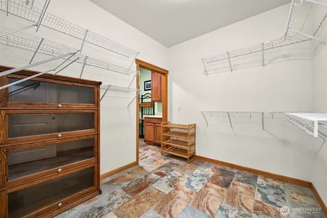 1759 Grand Avenue Mount Vernon WA 98274