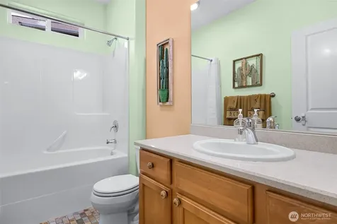 1759 Grand Avenue Mount Vernon WA 98274