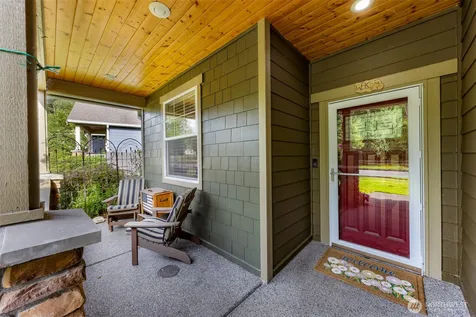 1759 Grand Avenue Mount Vernon WA 98274