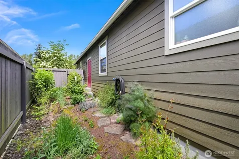 1759 Grand Avenue Mount Vernon WA 98274