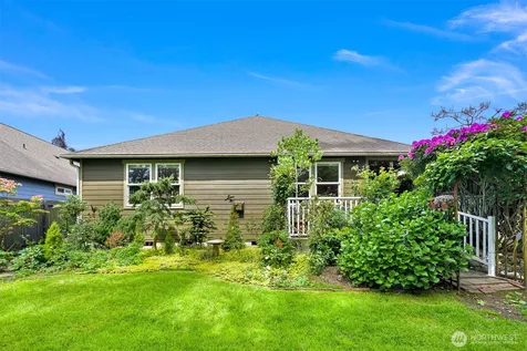 1759 Grand Avenue Mount Vernon WA 98274